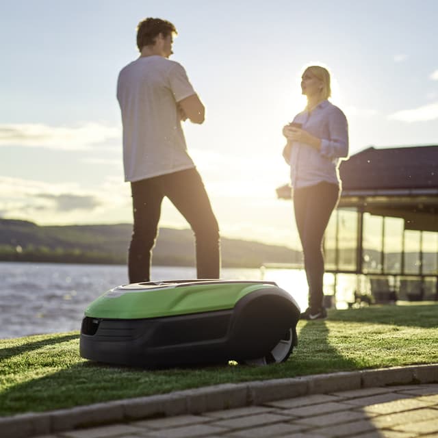 Greenworks Optimow 15 Robotmaaier 1500 m² thumbnail